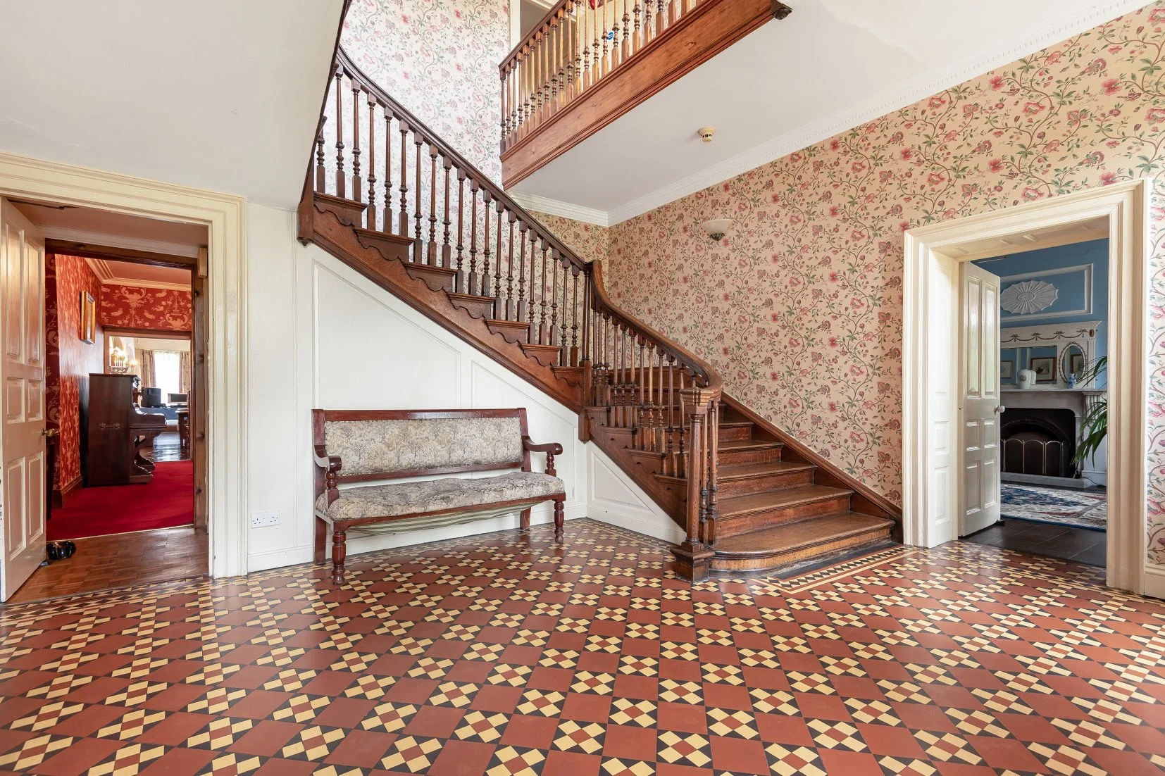 Leonora House