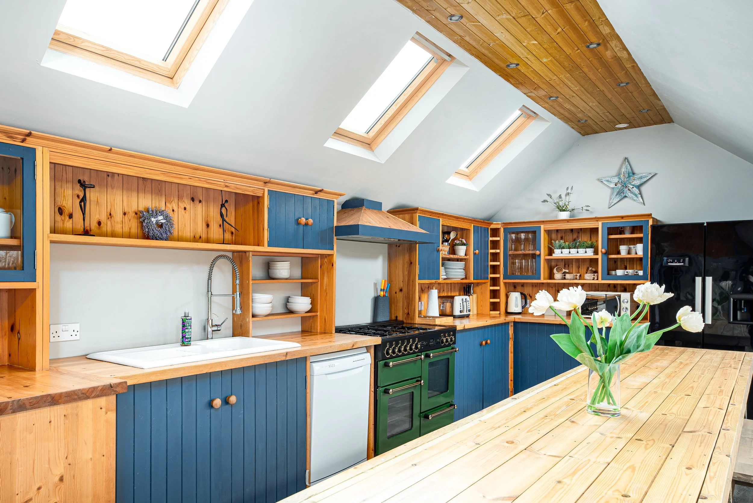 Kitchen Dining Area